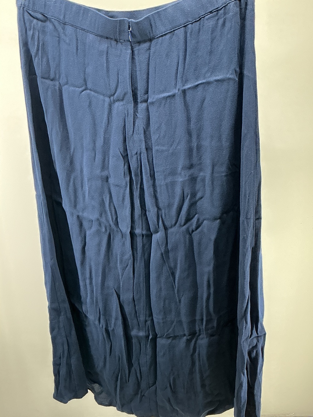 Lightweight Crepe Slip Skirt - Picture 2 of 3